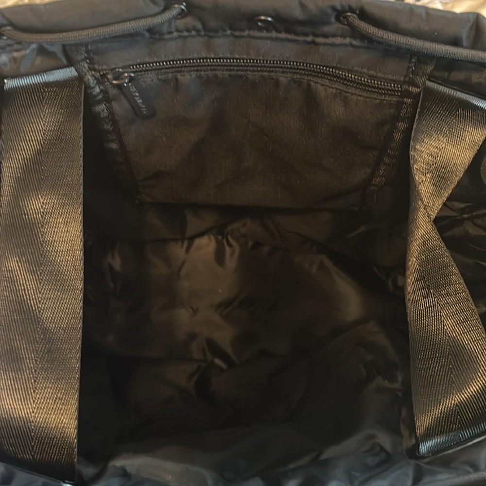 Beyond yoga bag/backpack. - Picture 10 of 10